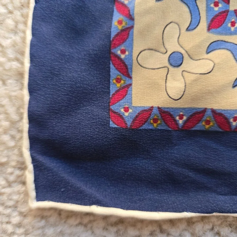 Piramit Turkish Silk Scarf with hand-rolled hems